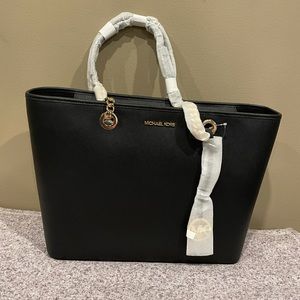 Michael Kors Tote
